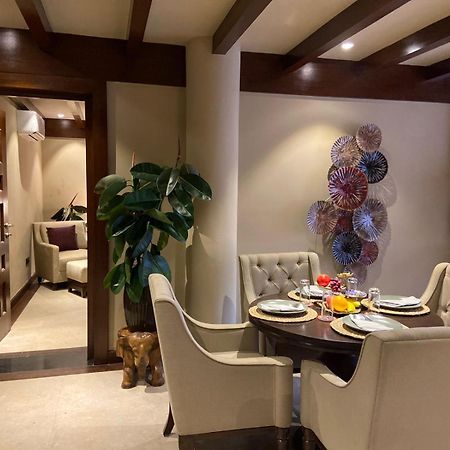 Miraaya Wellness Hotel Chitwan Bagian luar foto