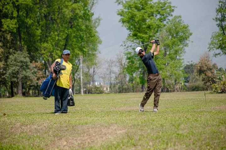 Miraaya Wellness Hotel Chitwan Bagian luar foto