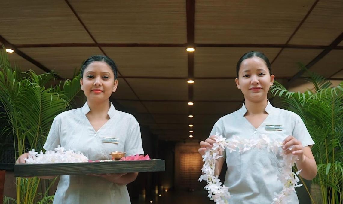 Miraaya Wellness Hotel Chitwan Bagian luar foto