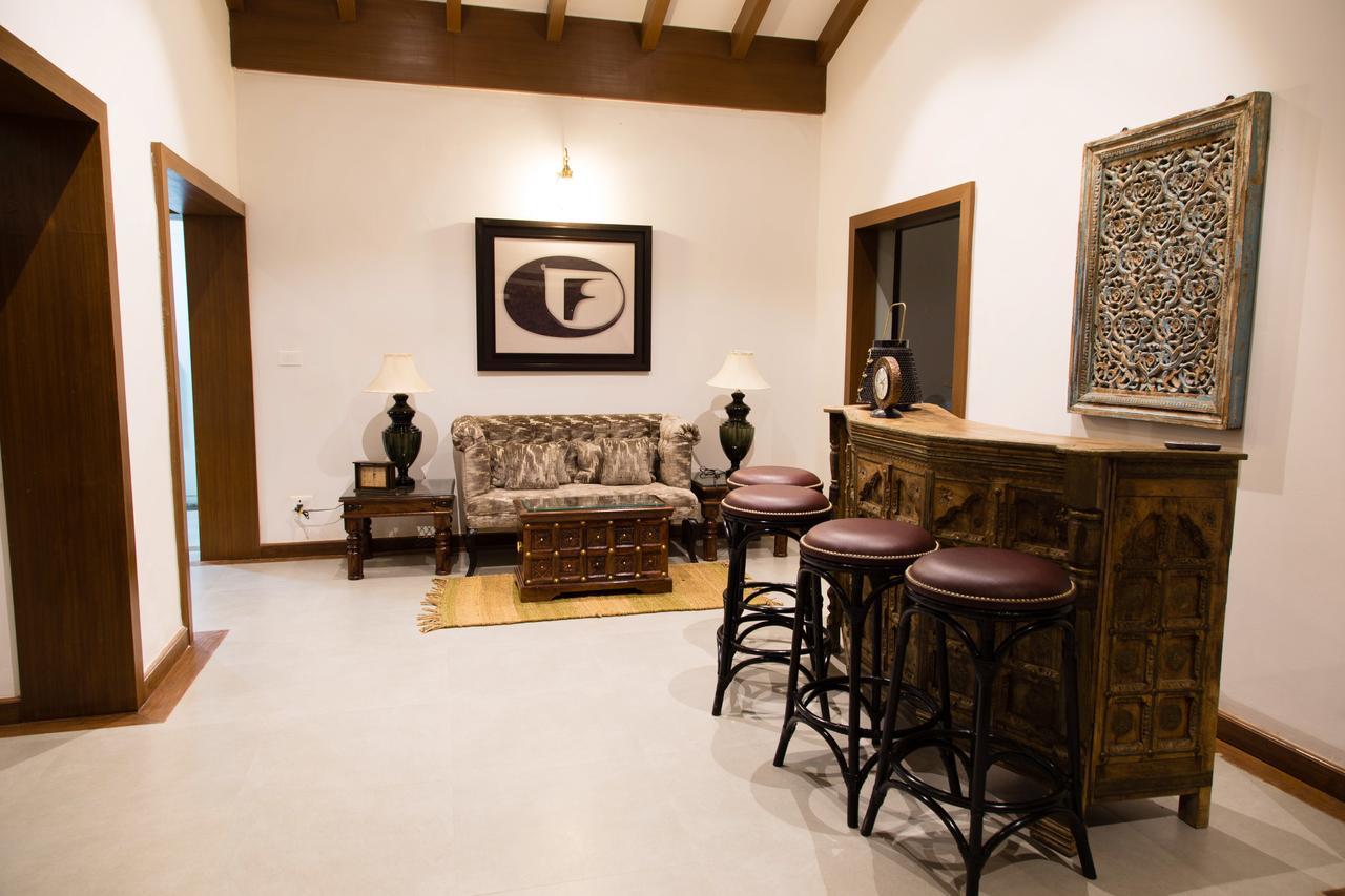 Miraaya Wellness Hotel Chitwan Bagian luar foto